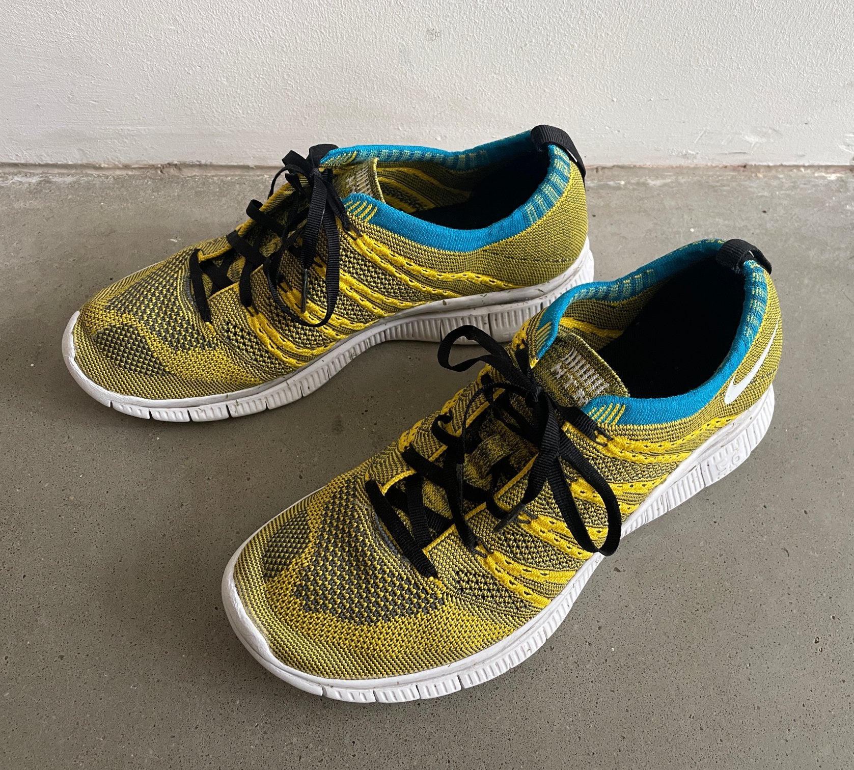 Nike Flyknit gymschoenen maat 40,5, Gebruikt, Ophalen of Verzenden, Overige sporten, Hardloopschoenen