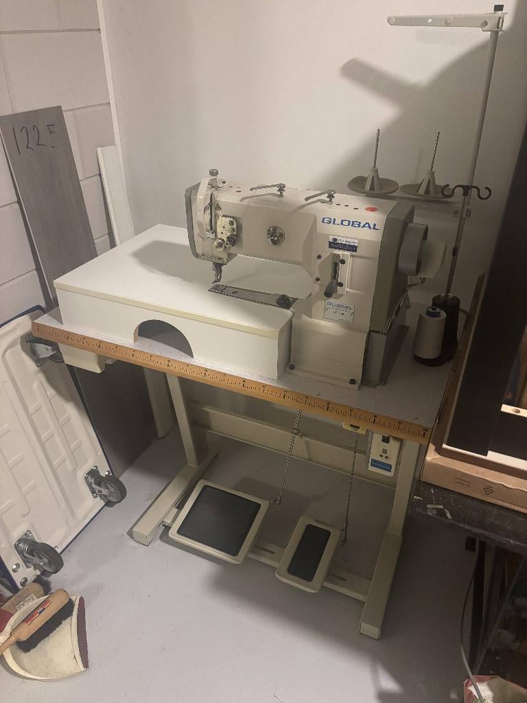 Global Industrial WF 1335 loopvoetmachine, Hobby en Vrije tijd, Naaimachines en Toebehoren, Industrieel, Ophalen, Overige merken