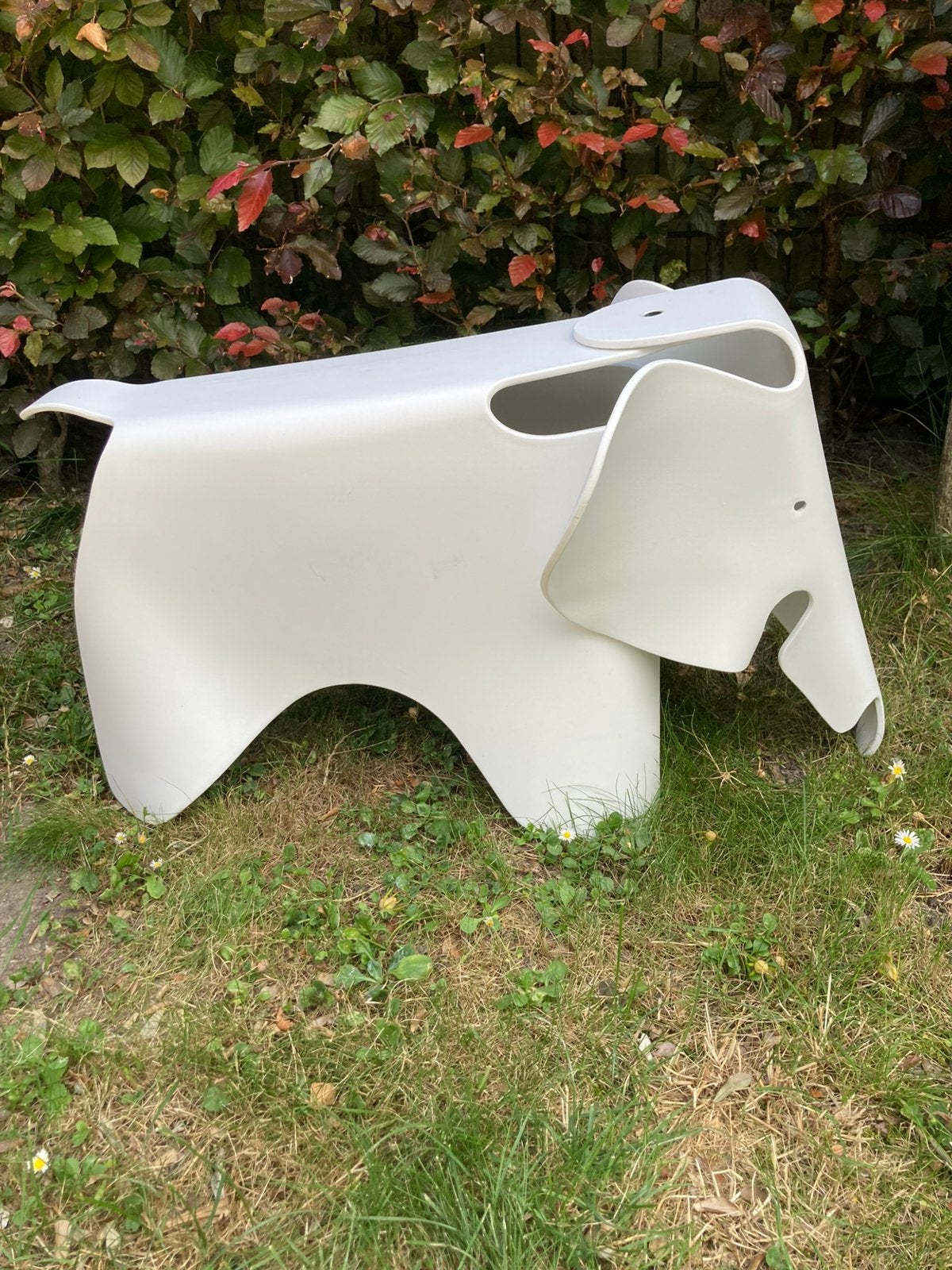 Vitra(achtig ?) Charles Eames OLIFANT KRUK groot, Ophalen of Verzenden, Zo goed als nieuw, Kunststof