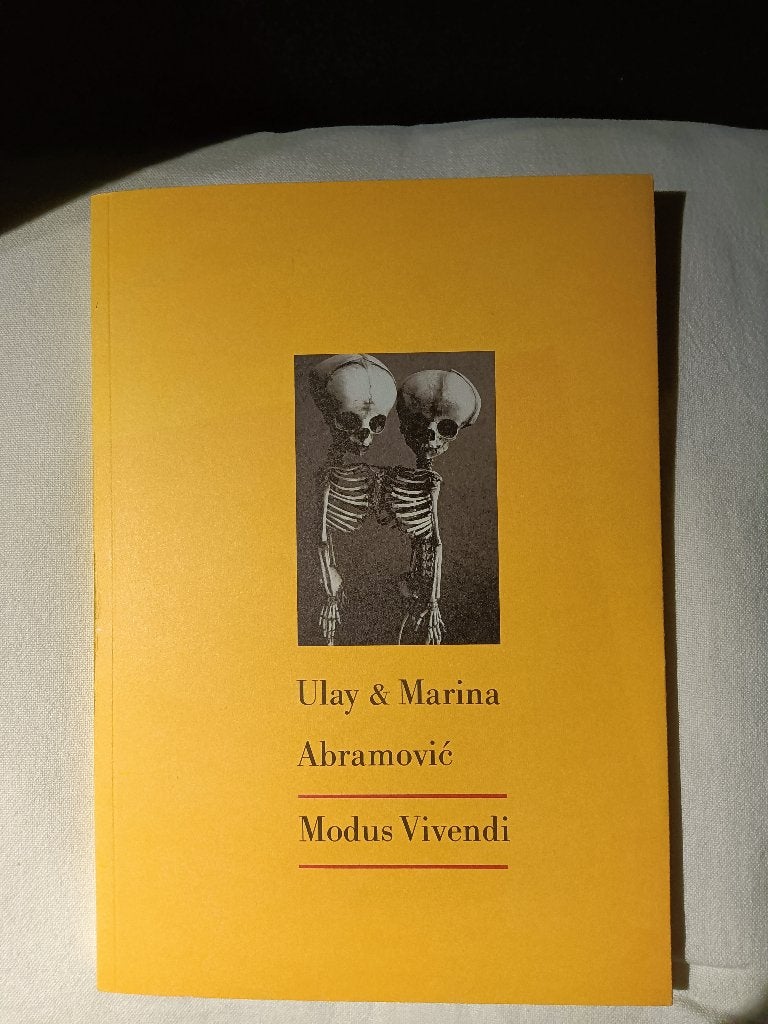 Modus Vivendi: Ulay en Maina Abramovic 1980-1985 (catalogus), Ophalen of Verzenden, Gelezen, Catalogus