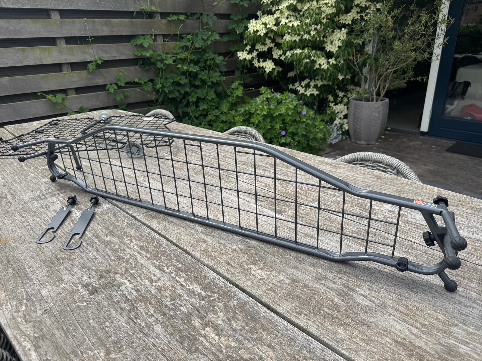Travall Hondenrek en Verdeler BMW530e (2020-2024), Ophalen, Zo goed als nieuw