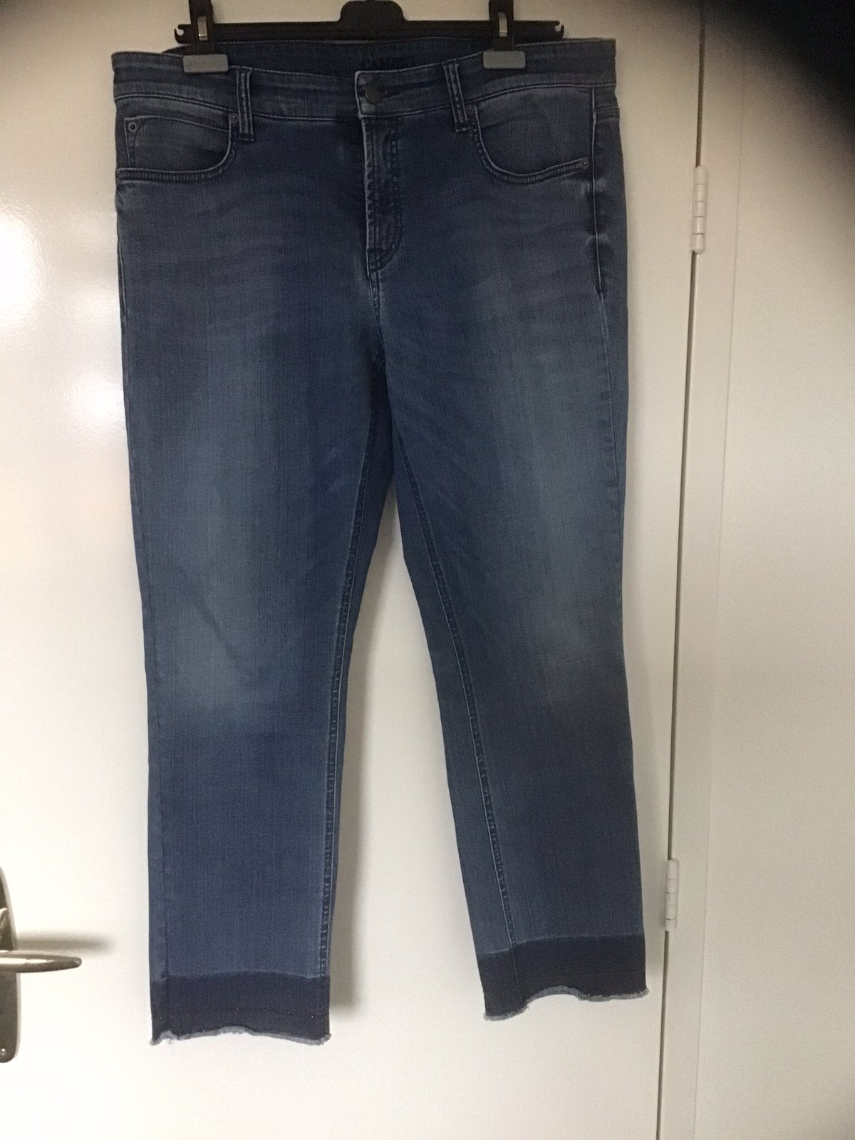 BLAUWE CAMBIO STRETCH JEANS MAAT 44/46, Kleding | Dames, Broeken en Pantalons, Ophalen of Verzenden, Zo goed als nieuw, Blauw