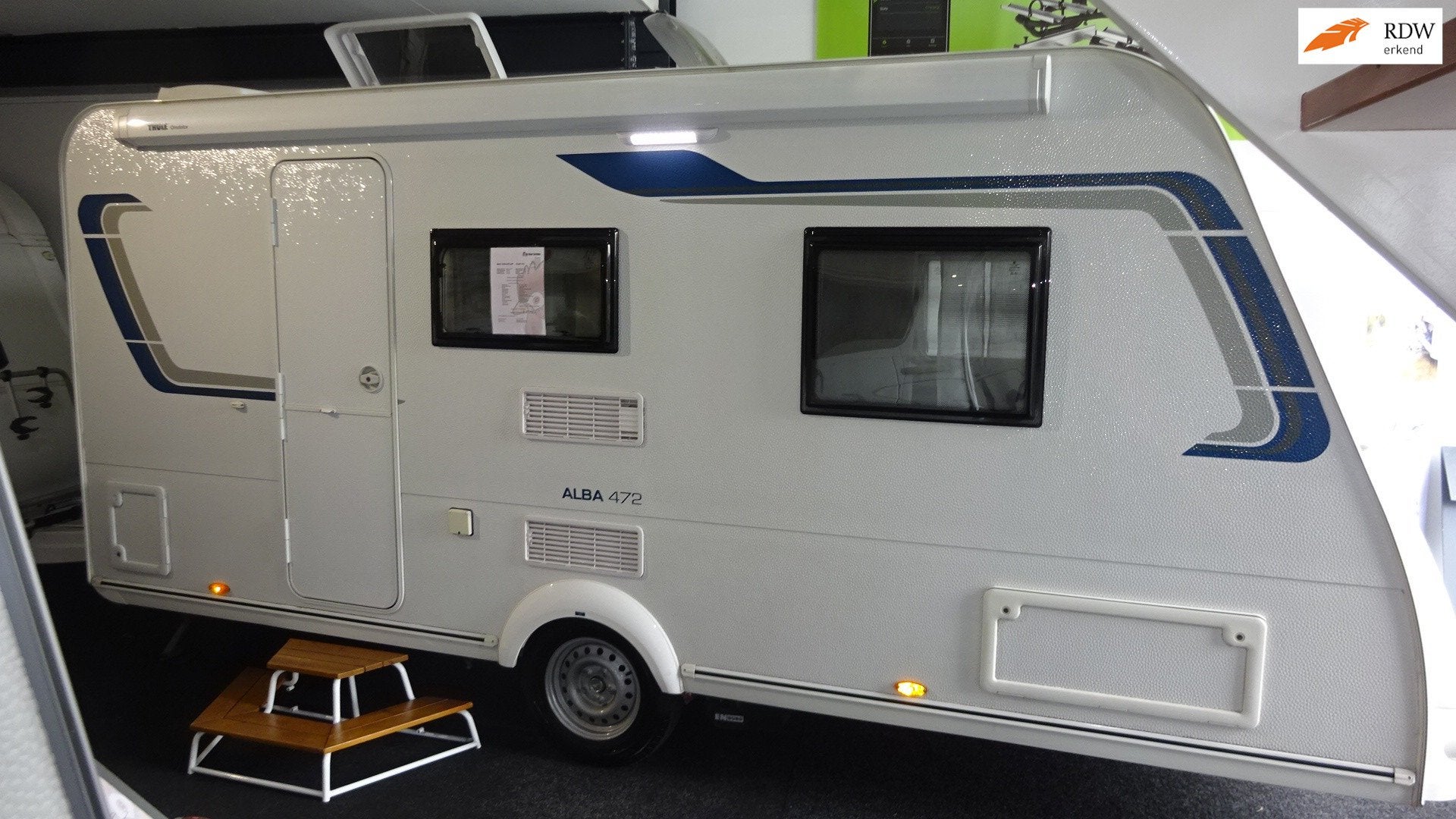 CARAVELAIR ALBA 472 2022 ENKELE BEDDEN Treinzit Mover Omnist, Bedrijf, 750 - 1000 kg, Douche, Caravelair