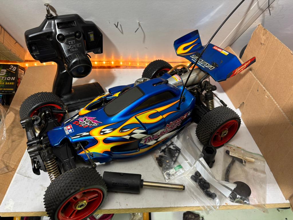 Tamiya thunder nitro buggy 4wd, Hobby en Vrije tijd, Modelbouw | Radiografisch | Auto's, Zo goed als nieuw, Auto offroad, Nitro