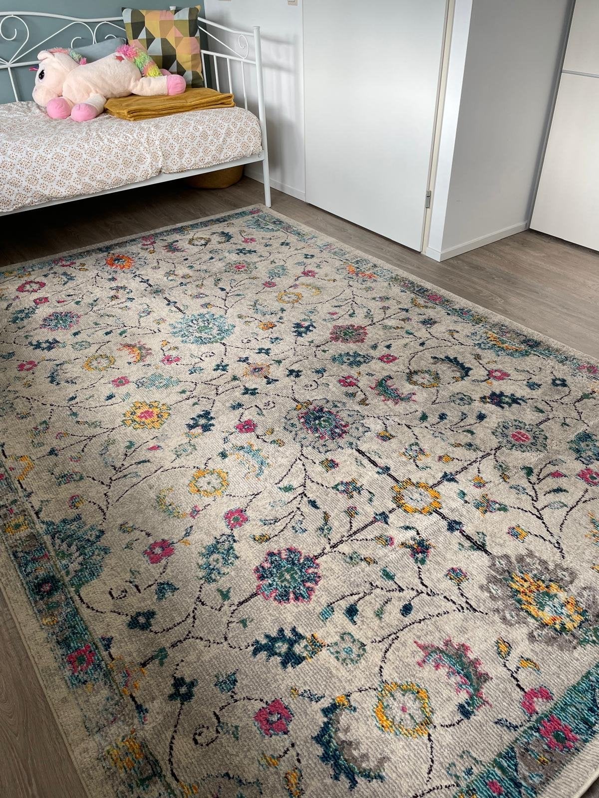 Vloerkleed VIVACE MAMO O, 300x200 cm, bloemenpatroon, Huis en Inrichting, Stoffering | Tapijten en Kleden, Ophalen, Beige, Zo goed als nieuw
