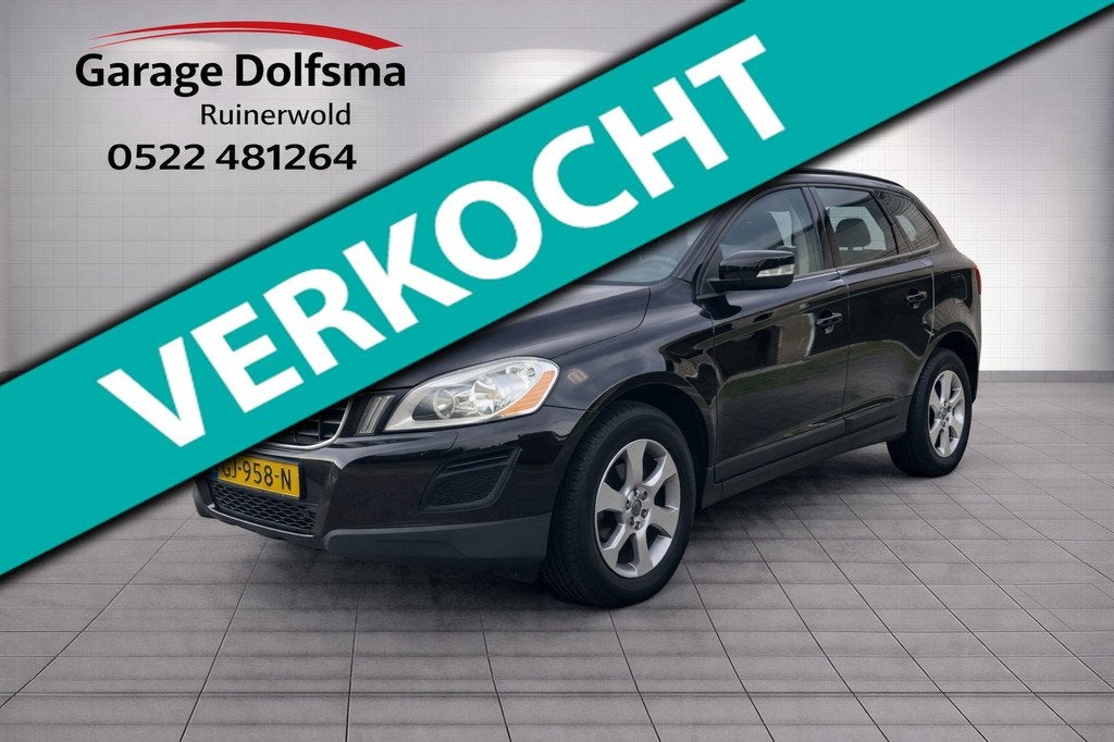 Volvo XC60 2.0T Momentum-NAVI-STOELVERW-AUTOMAAT-, Euro 5, Stof, Zwart, 4 cilinders
