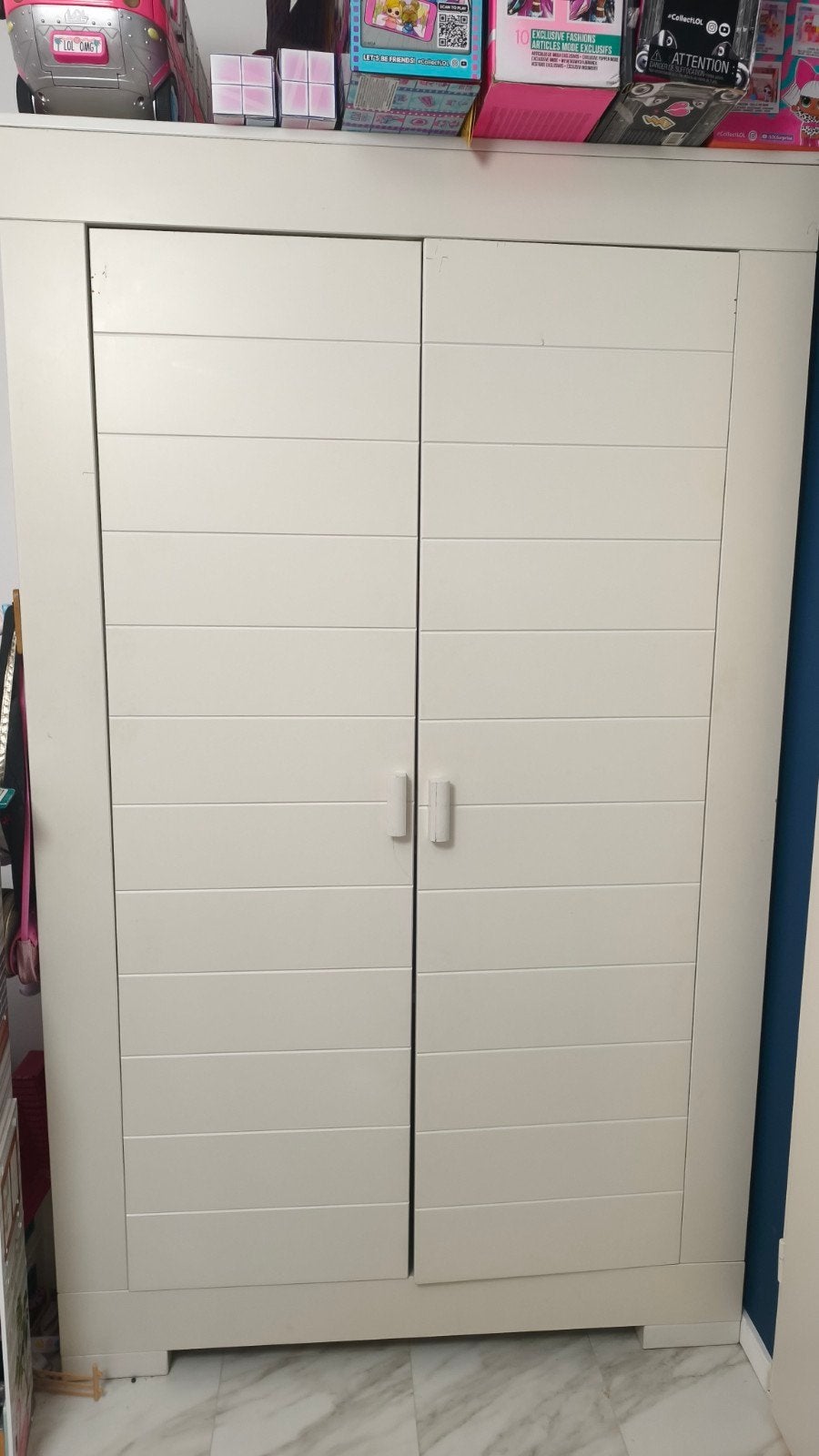 Witte kledingkast met twee deuren, Ophalen, Met deur(en), Gebruikt, 100 tot 150 cm
