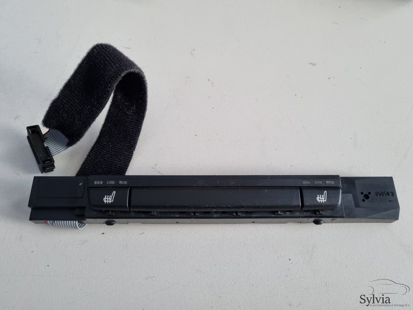 Schakelaareenheid stoelverwarming middenconsole BMW 1 / 3 se, Gebruikt, -, -, Ophalen of Verzenden