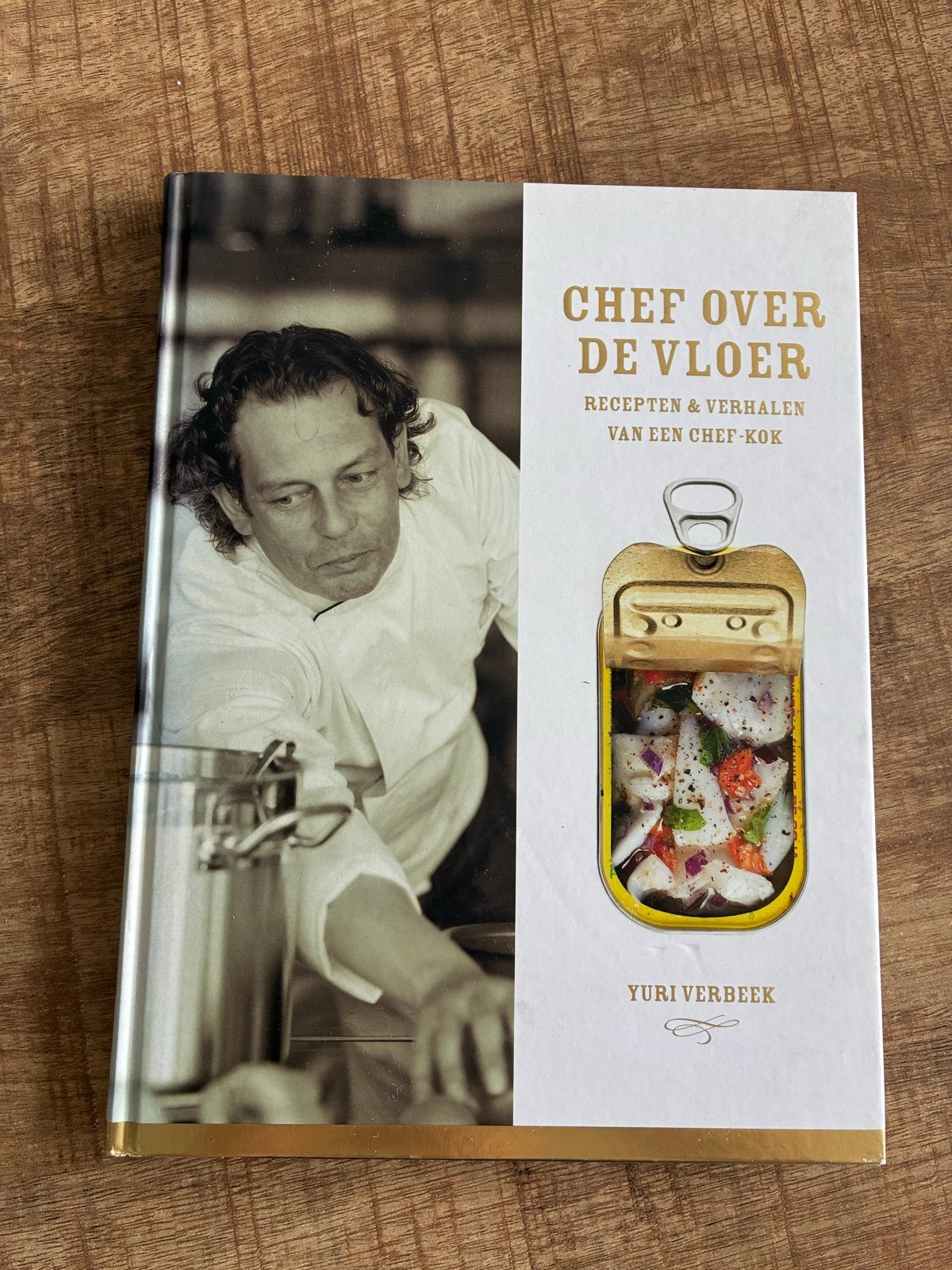 Chef over de Vloer - Yuri Verbeek (kookboek), Ophalen of Verzenden, Gelezen, Overige gebieden, Overige typen