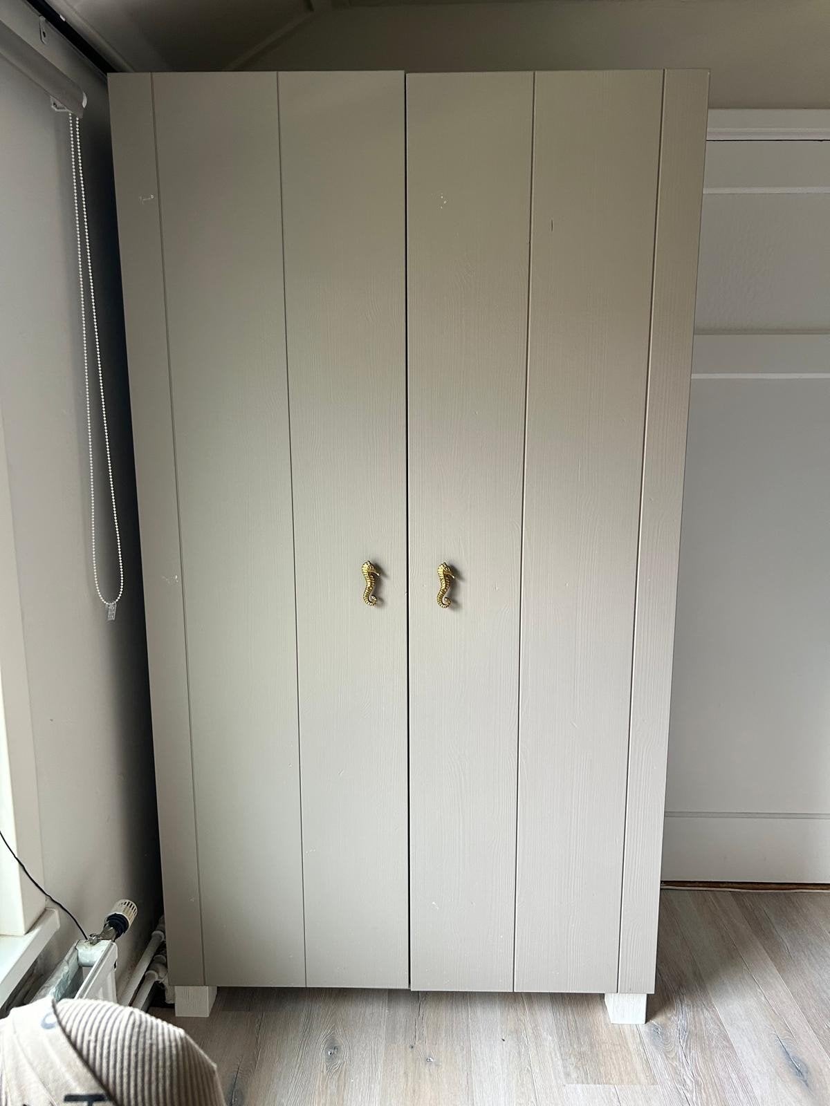 Woood kledingkast Ties - Nieuw geverfd met witte knopjes, Huis en Inrichting, Ophalen, Met deur(en), Gebruikt, 100 tot 150 cm