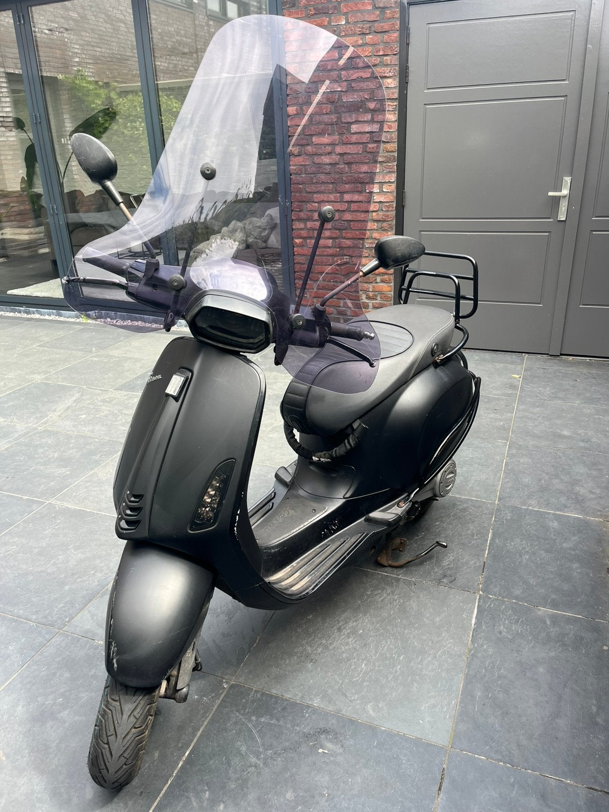 Vespa Sprint Piaggio 25 km E4 Notte Nero Opaco mat ZWART, Fietsen en Brommers, Scooters | Vespa, Ophalen, Gebruikt, Vespa S, Benzine