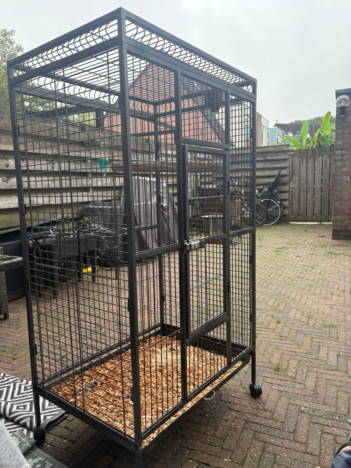 Papegaaien kooi, Dieren en Toebehoren, Ophalen, Zo goed als nieuw, Metaal, Vogelkooi
