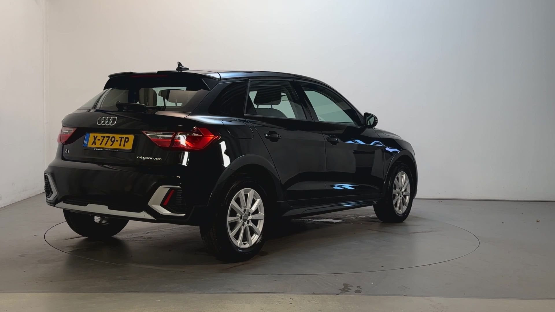 Audi A1 citycarver 25 TFSI epic Parkeersensoren Climate Cont, Auto's, Audi, Voorwielaandrijving, Stof, 95 pk, Met garantie (alle)