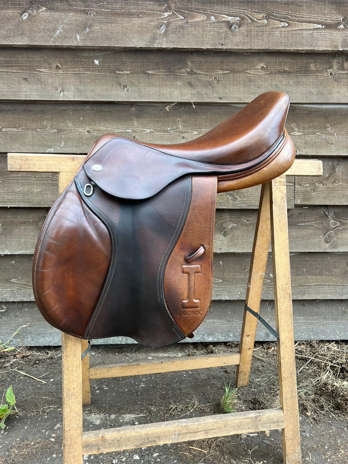 Ikonic elite 17,5 springzadel, Ophalen of Verzenden, Zo goed als nieuw, Springen