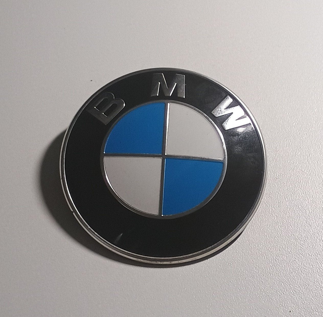 BMW logo voor motorkap auto, Ophalen, Gebruikt, BMW