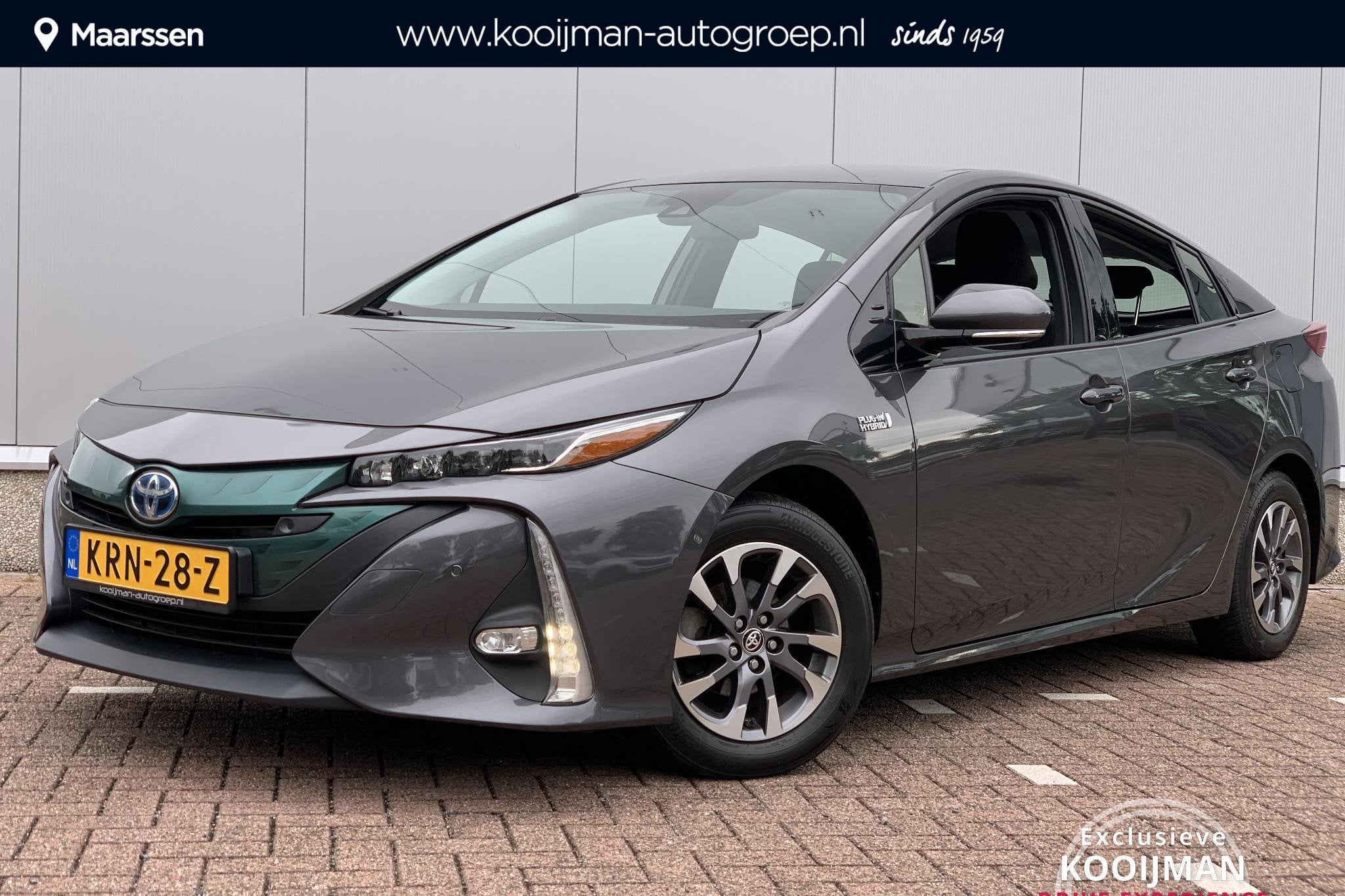 Toyota Prius 1.8 Plug-in Business Plus / Head-Up Display / S