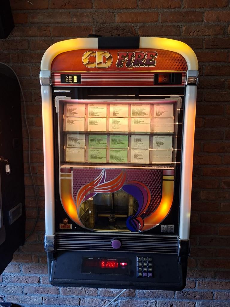 NSM CD Fire Jukebox incl. muurbeugel, Verzamelen, Ophalen, Gebruikt, 1970 tot heden, Overige merken