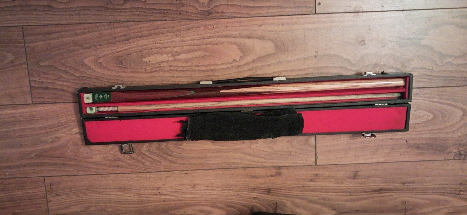 The Victor 2 delige bijart cue Paradon and Fletcher ltd, Sport en Fitness, Biljarten en Poolen, Ophalen, Gebruikt, Biljarttafel