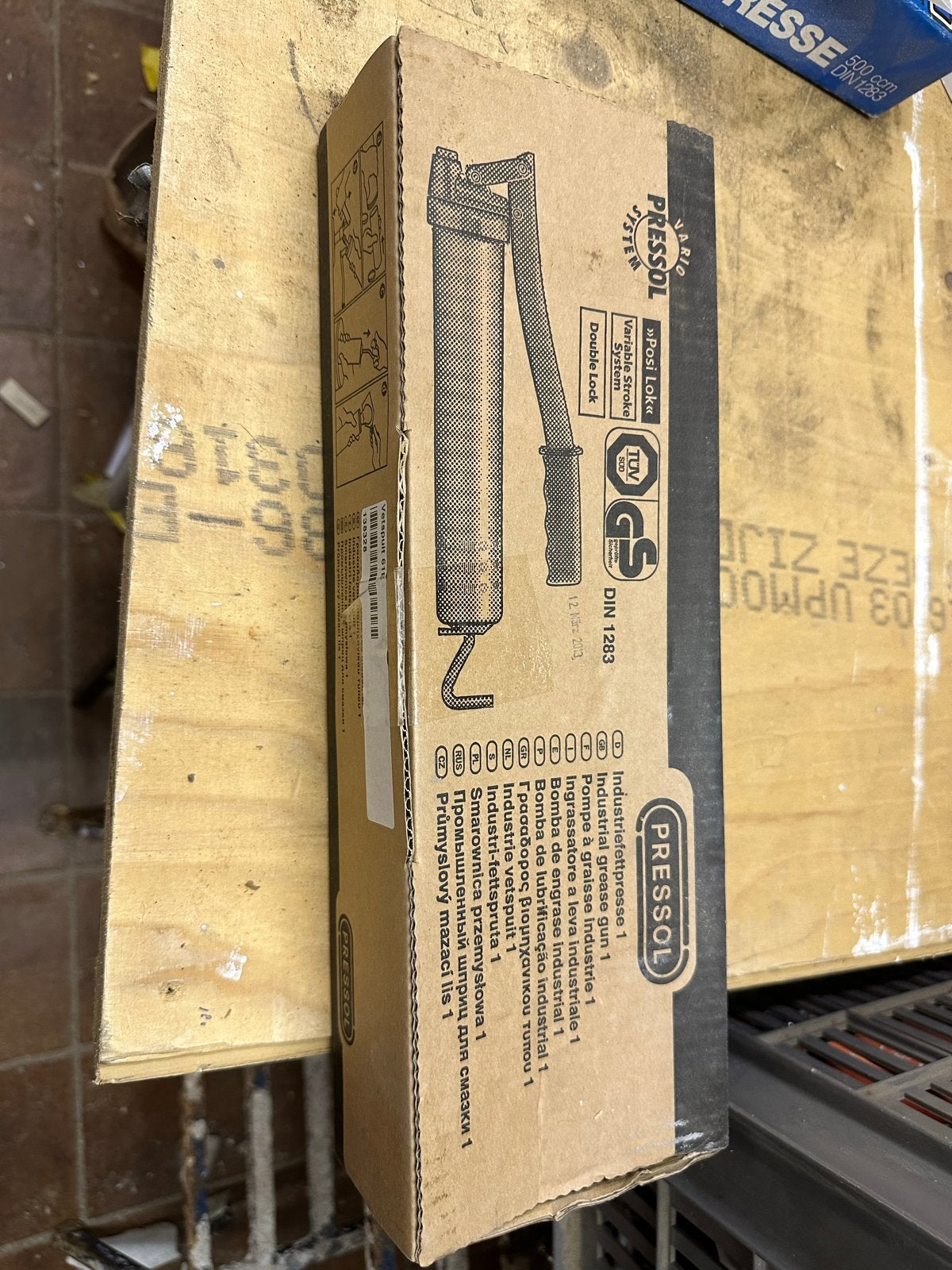 Nieuwe Pressol vetspuit - 2 stuks, Ophalen of Verzenden, Nieuw, Kitspuit, Overige merken