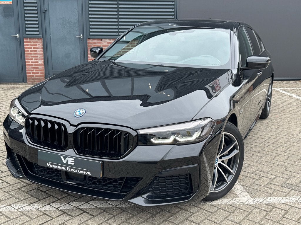 BMW 530e M-Sportline Memory Sfeer Clima (bj 2022, automaat), Automaat, 1998 cc, Achterwielaandrijving, Gebruikt