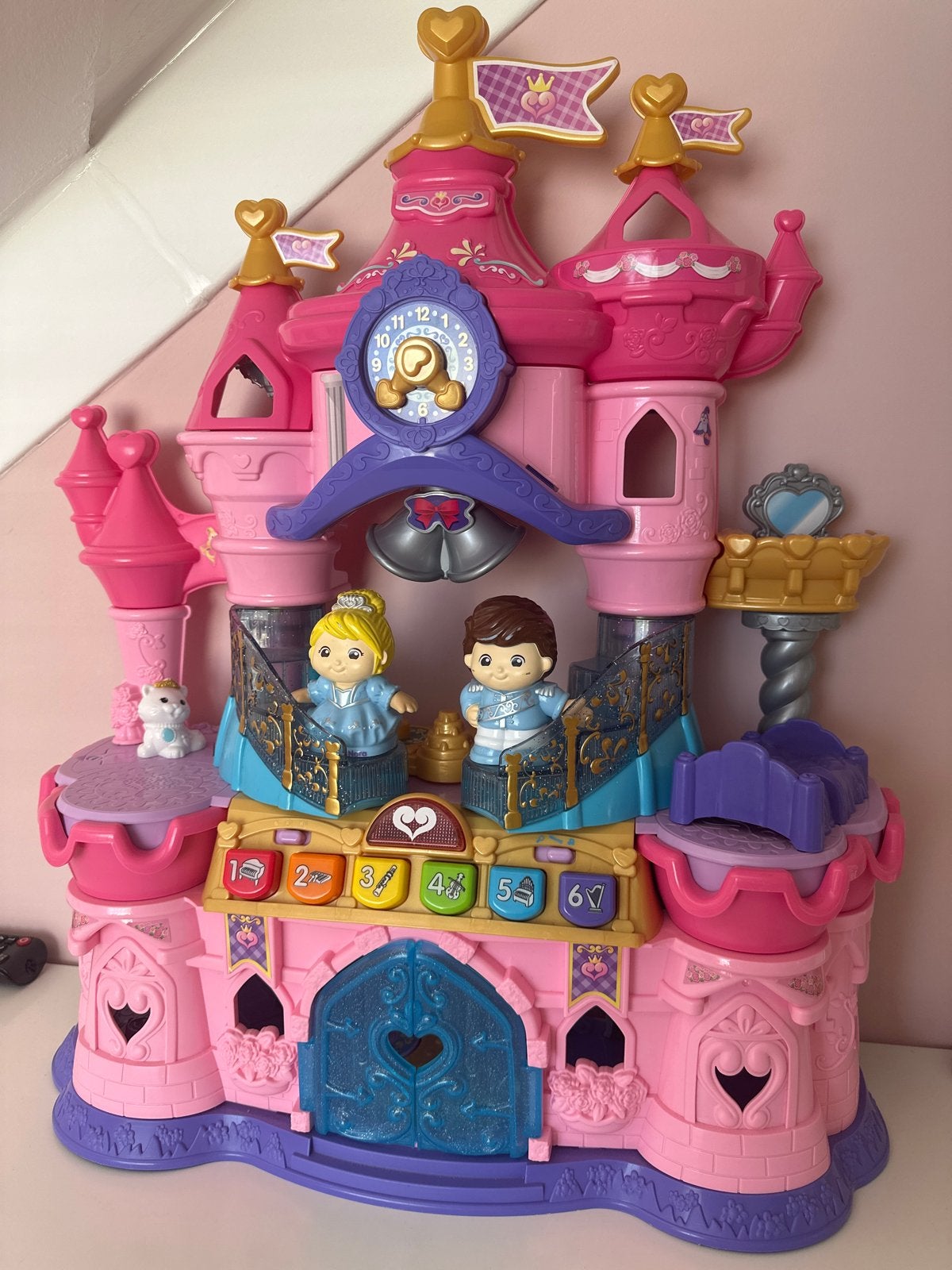 Vtech Speelkasteel met Lichte Gebruikerssporen, Kinderen en Baby's, Ophalen, Zo goed als nieuw, 2 tot 4 jaar