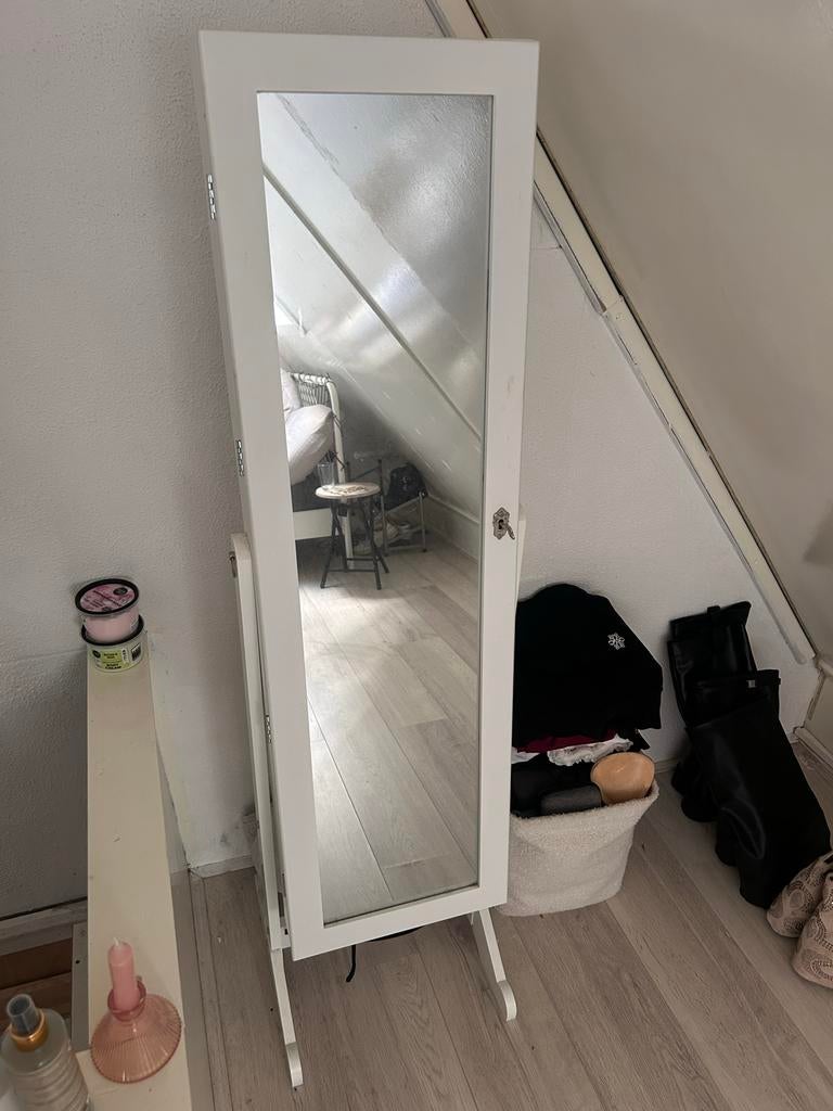 Spiegel met ingebouwde sieradenkast, Ophalen, Minder dan 50 cm, Gebruikt, 150 tot 200 cm