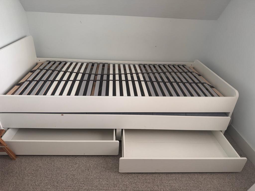 Slåkt bed Ikea, Huis en Inrichting, Slaapkamer | Bedden, Ophalen, Overige materialen, Gebruikt, 90 cm