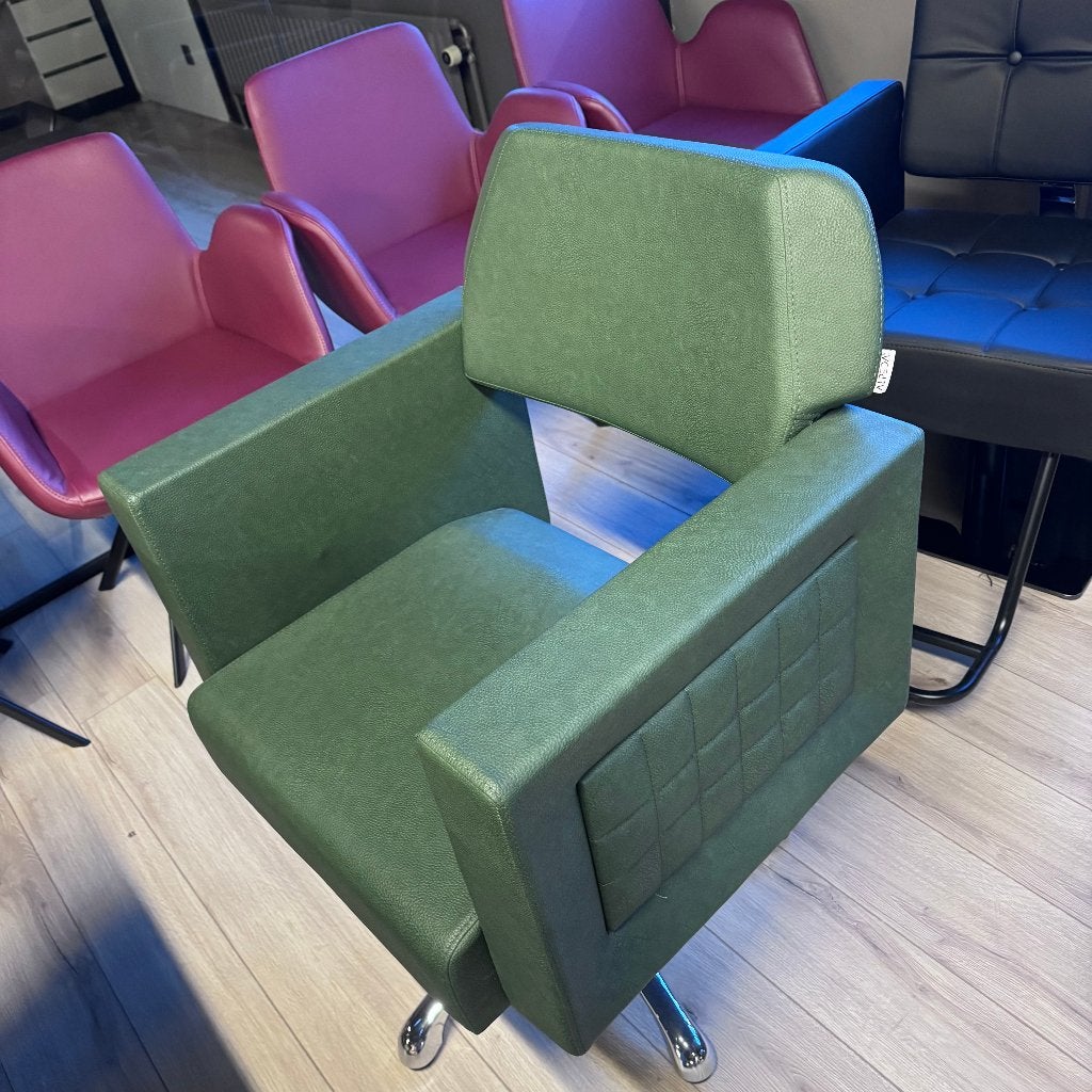 groene kappersstoel knipstoel pompstoel vierkant kapsalon, Huis en Inrichting, Stoelen, Overige materialen, Overige kleuren, Kappersstoel