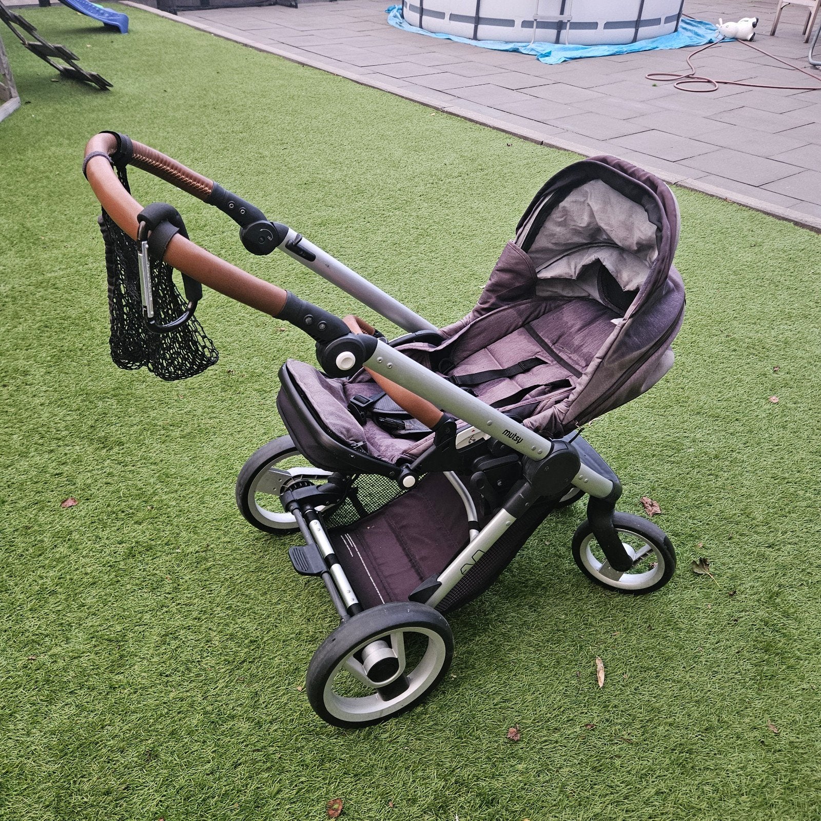 Mutsy Evo Combiwagen - Compleet en in goede staat, Ophalen, Gebruikt, Verstelbare duwstang, Combiwagen