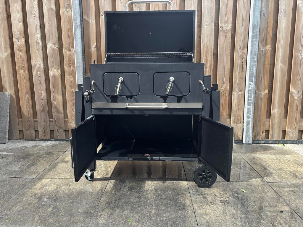 Robuuste Zwarte BBQ met Zijtafel en Wielen, Tuin en Terras, Gasbarbecues, Ophalen, Gebruikt