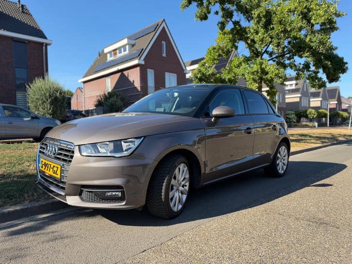 Audi A1 1.4TFSI 92KW SB H6 EU6 2016 Bruin/zwart, Auto's, Audi, Voorwielaandrijving, A1, 4 cilinders, Bruin