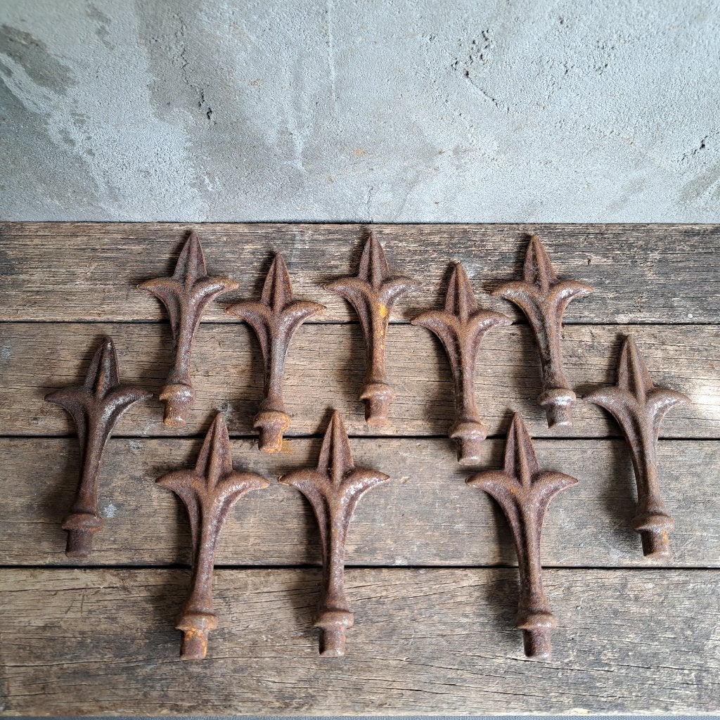 1x Metalen sierpunt sierknop hekpunt Franse Lelie *Etage3*, Gebruikt, ., Ophalen of Verzenden, .