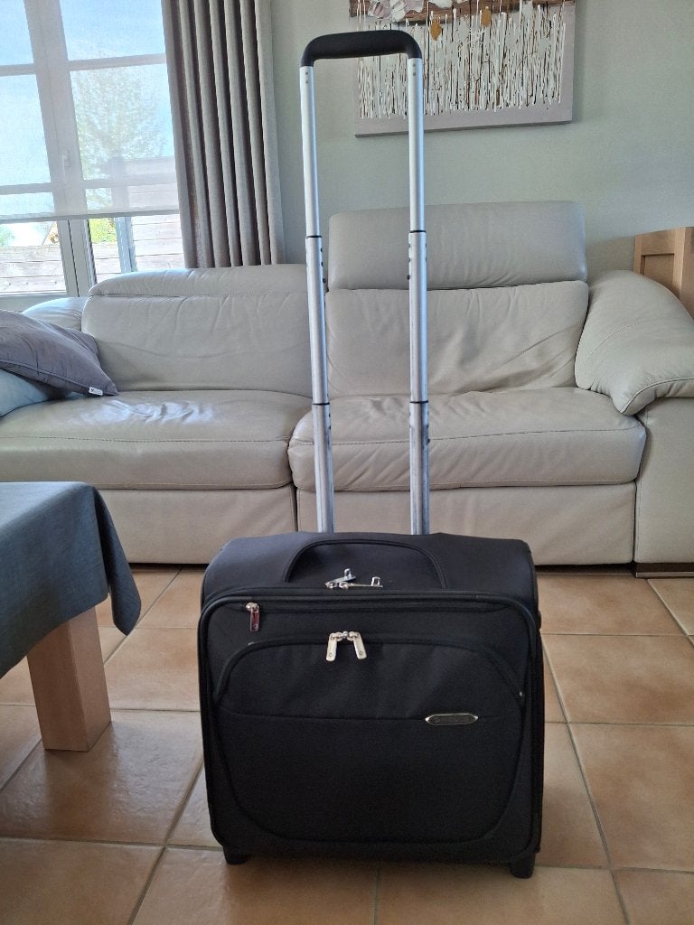 Samsonite laptoptas/trolley met cijferslot op 2 wielen, Ophalen, Zo goed als nieuw, Slot, Minder dan 35 cm
