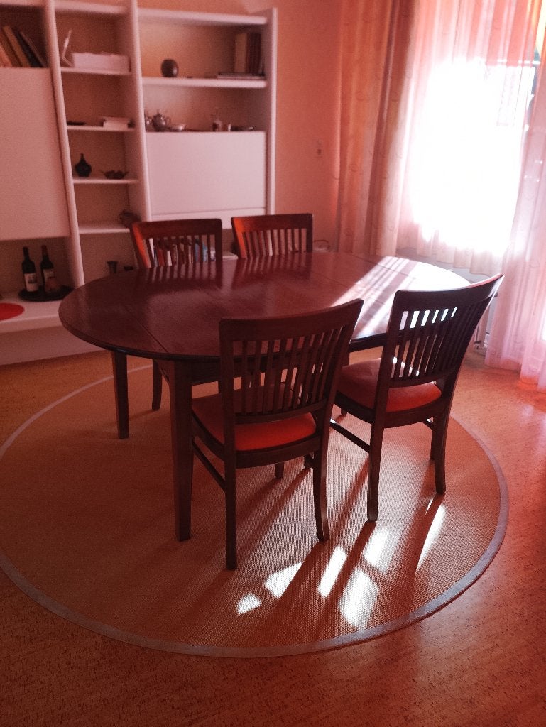 Kersenhouten eettafel met 4 stoelen, Huis en Inrichting, Tafels | Eettafels, Ophalen, 100 tot 150 cm, Rond, 150 tot 200 cm