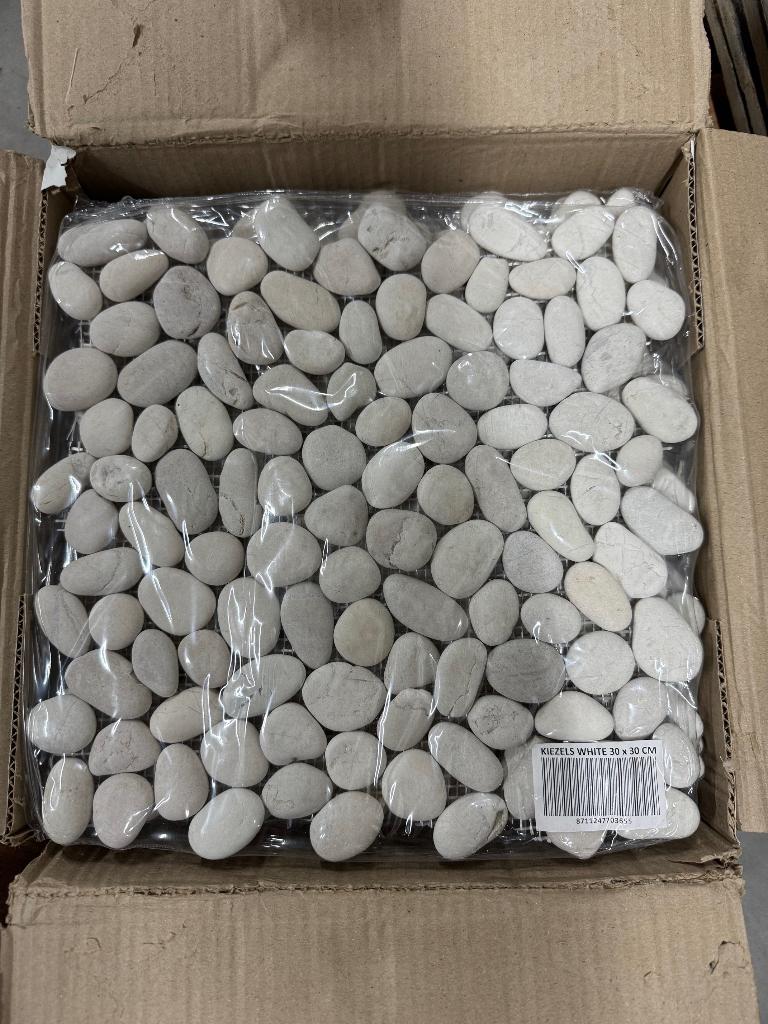 15 Matjes Natuursteen kiezels wit 30x30cm nieuw, Ophalen, Overige materialen, Wandtegels, Nieuw