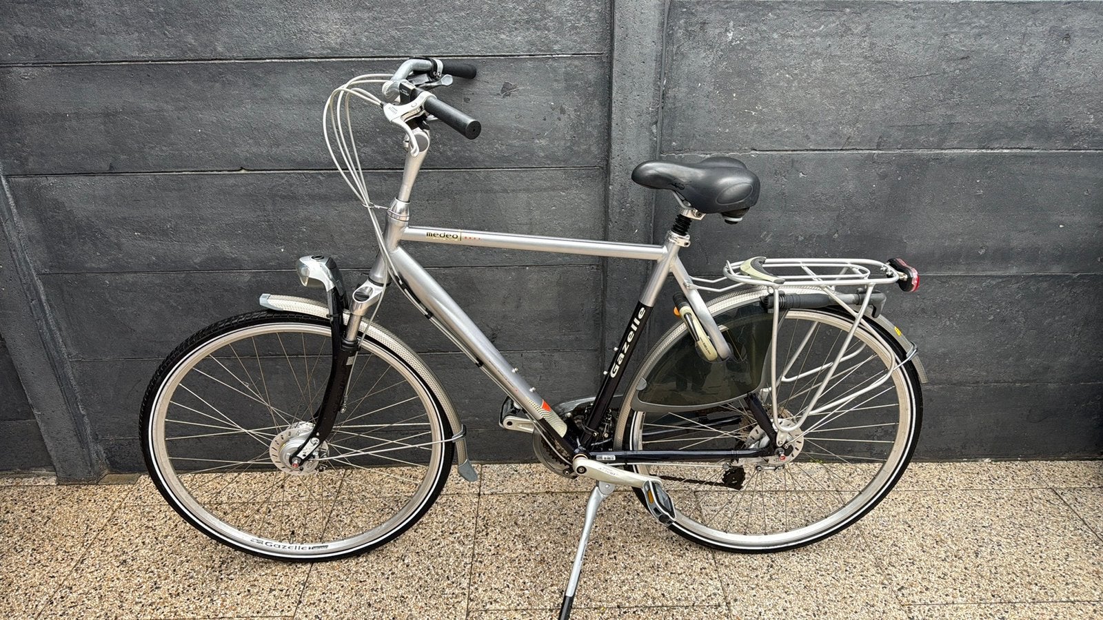 Zo goed als nieuwe Gazelle Herenfiets 28 inch.24 versn., Fietsen en Brommers, Ophalen, Versnellingen, Zo goed als nieuw, 57 tot 61 cm