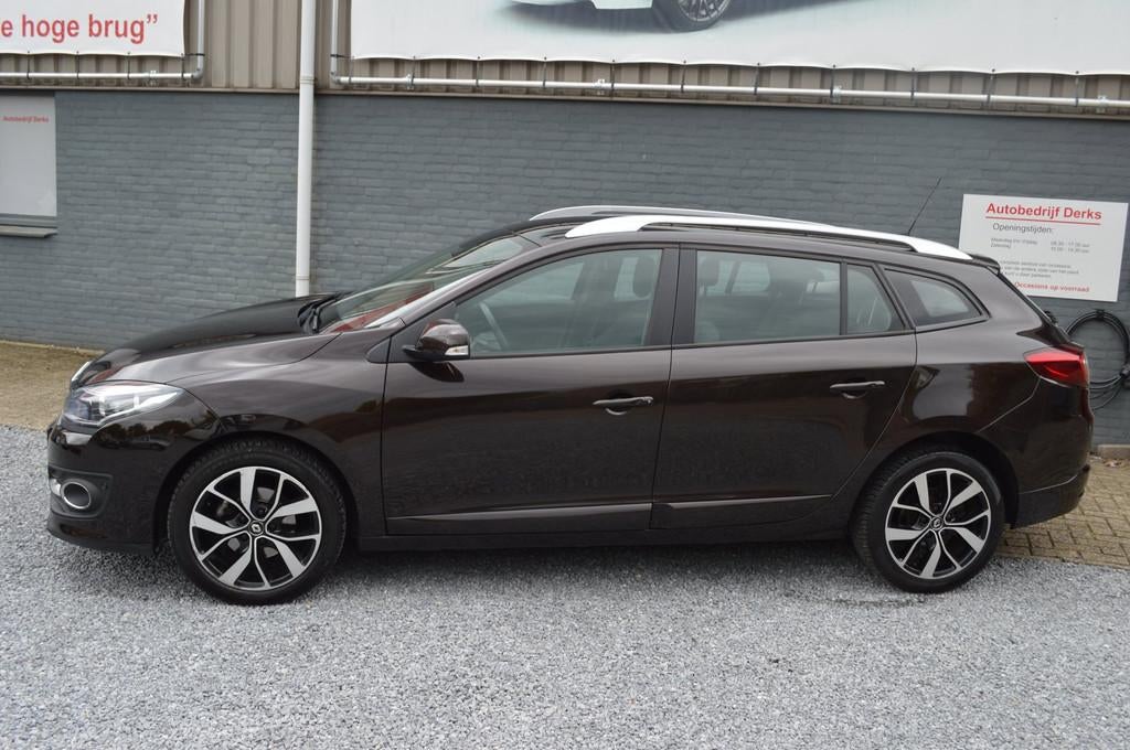 Renault Mégane Estate 1.2 TCe Bose Airco LED 5Drs Trekhaak, Auto's, Renault, Voorwielaandrijving, Euro 5, Stof, Gebruikt