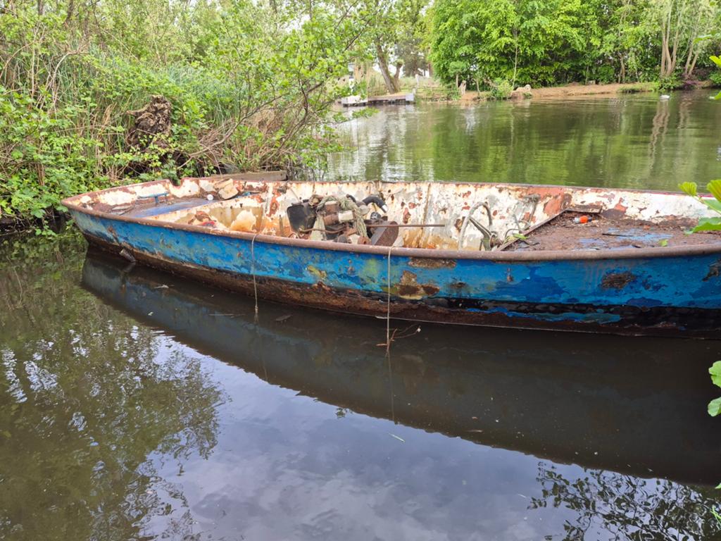 Oude stalen motorboot met inboord (diesel) - opknapproject, Watersport en Boten, Ophalen of Verzenden, Gebruikt