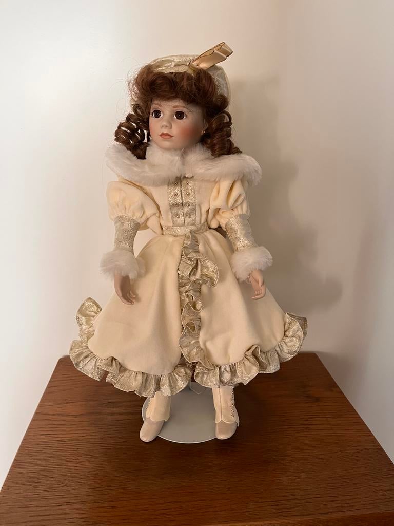 Franklin Mint prachtige porseleinen pop, Verzamelen, Poppen, Ophalen of Verzenden, Nieuw, Pop