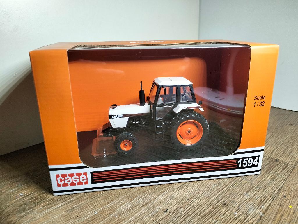 Te koop UH Case 1594 ., Ophalen of Verzenden, Nieuw, Tractor of Landbouw, Universal Hobbies