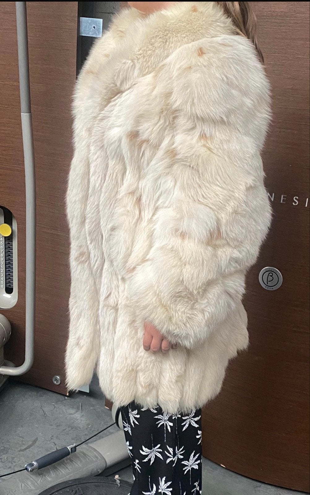 UNIEKE Witte merk Bontjas -Zeer Luxe en DikKE Bont jas, Kleding | Dames, Ophalen of Verzenden, Zo goed als nieuw, Maat 42/44 (L)