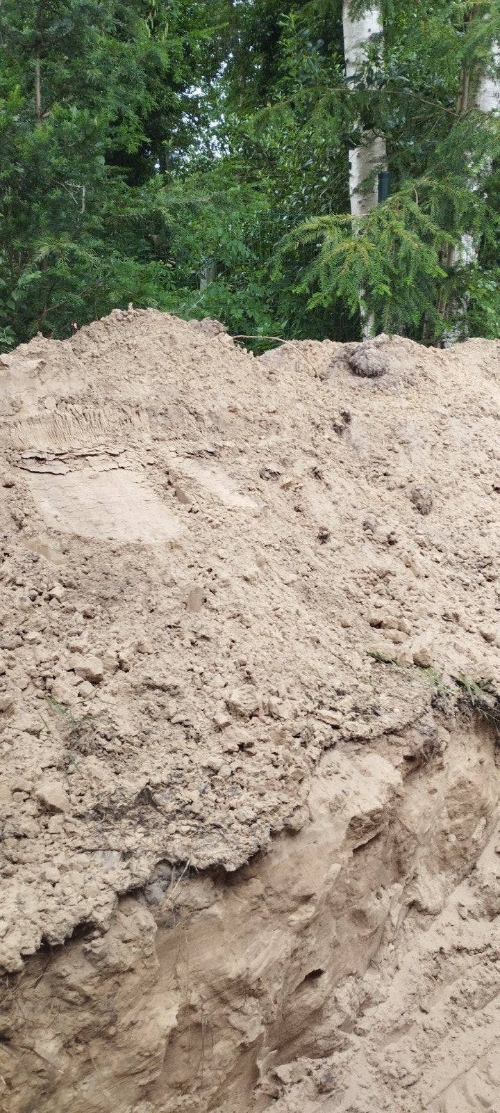 GRATIS ophoog geel zand, wij scheppen het in de aanhanger:-), Ophalen, Zo goed als nieuw, Ophoogzand