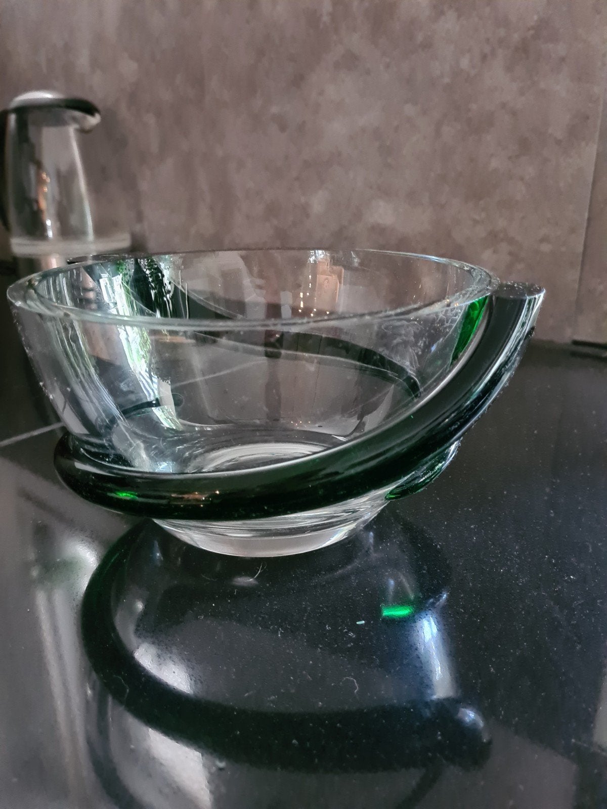 Krosno Glazen Kom met Groene Spiraal, Antiek en Kunst, Antiek | Glas en Kristal, Ophalen of Verzenden