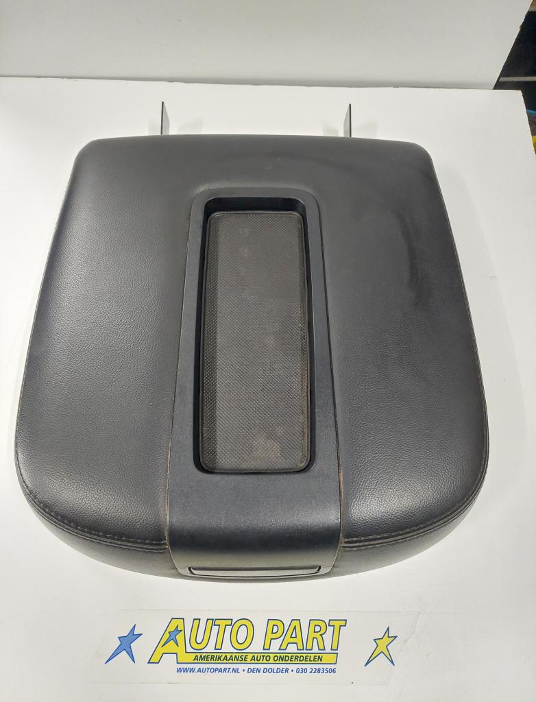 Chevrolet Suburban armleuning 2007-2014, Auto-onderdelen, Gebruikt, Info@gm.com, Chevrolet, Ophalen of Verzenden