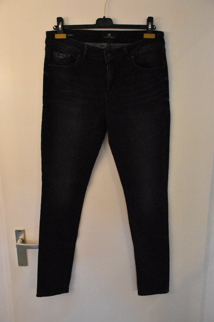 mooie nieuwe zwarte jeans LTB Daisy maat 32x32, Zwart, Ophalen of Verzenden, Zo goed als nieuw, LTB