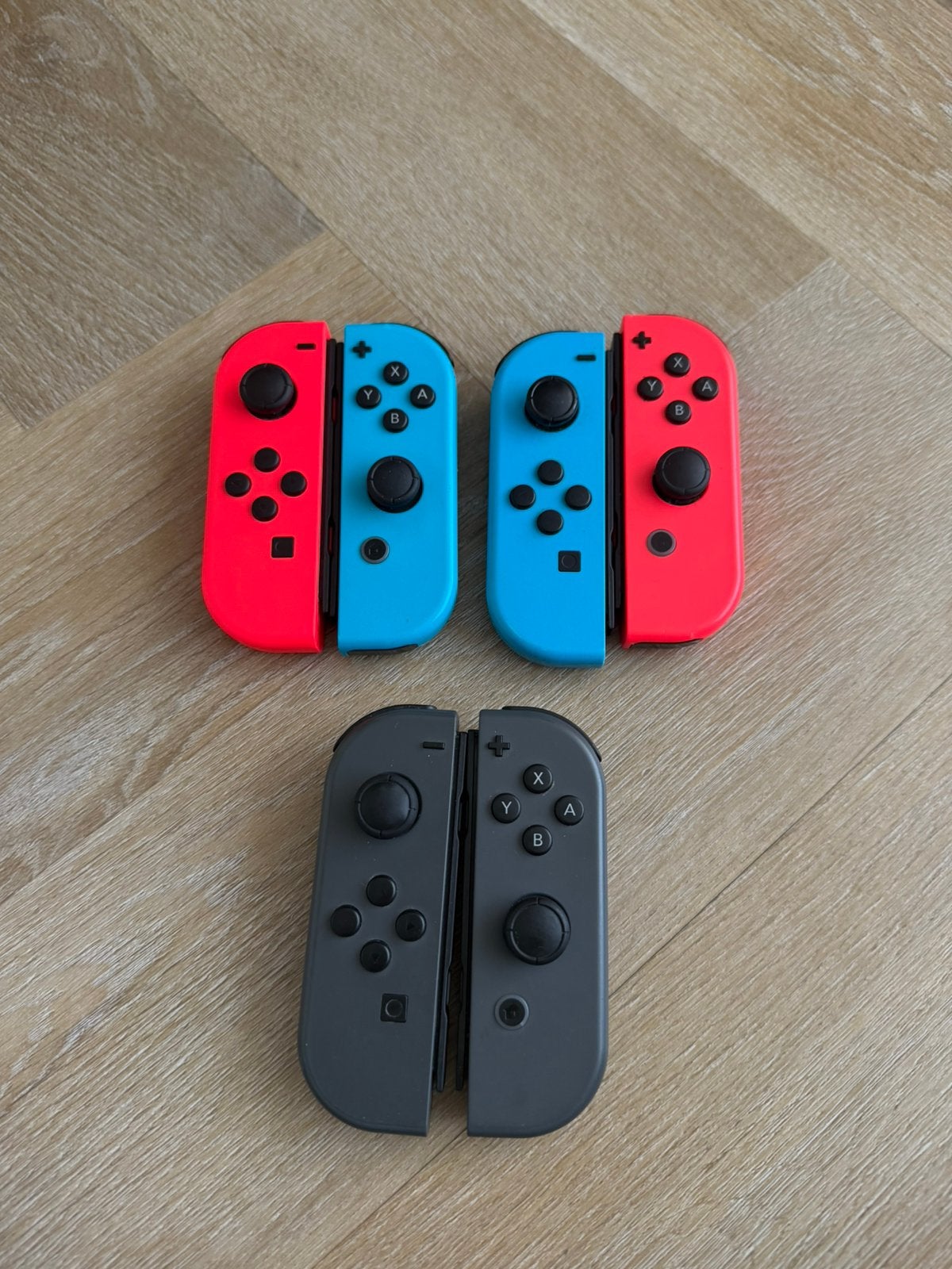 Nintendo switch joy cons - verschillende kleuren, Ophalen of Verzenden, Zo goed als nieuw, Switch, Overige controllers