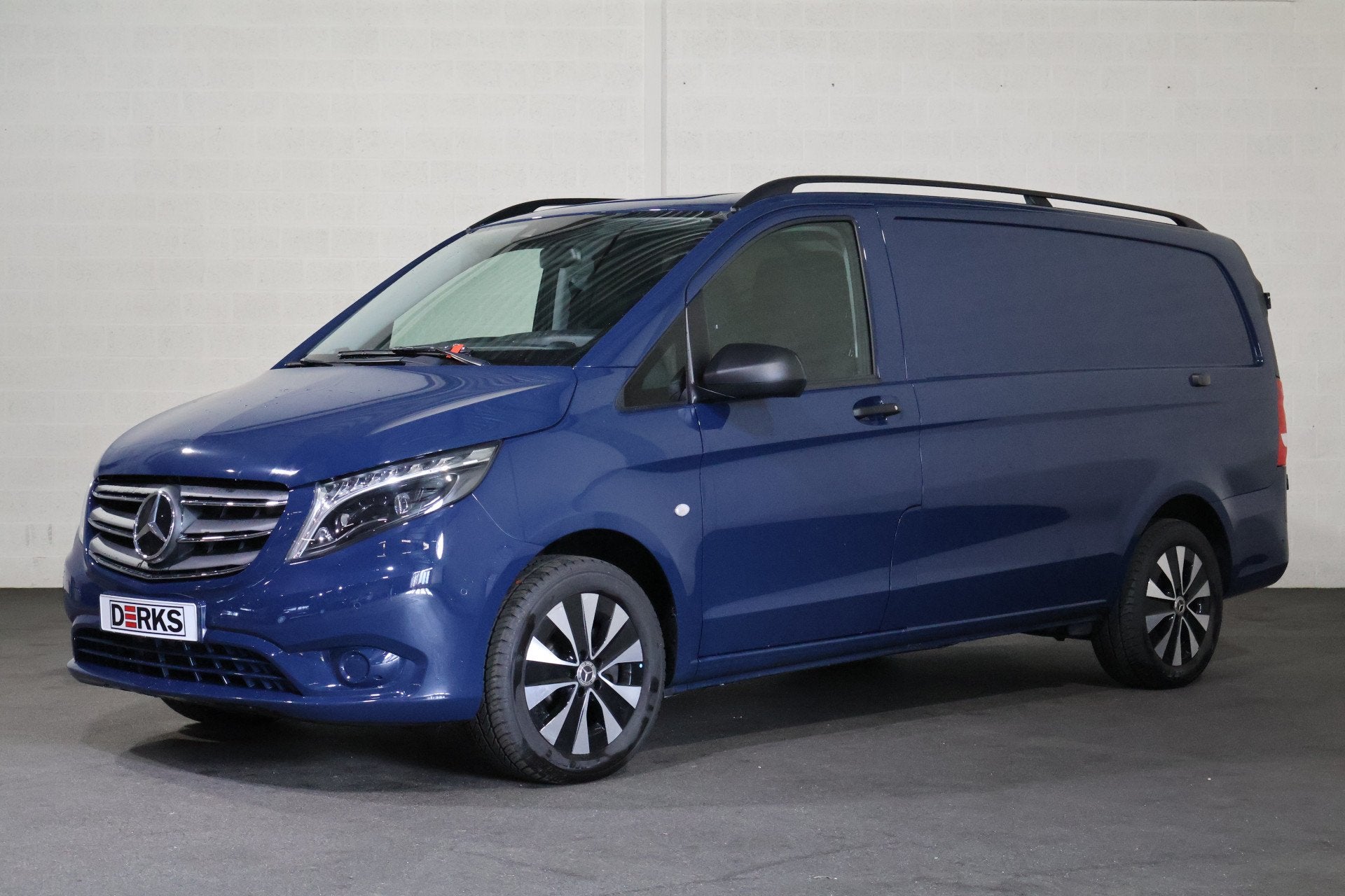 Mercedes-Benz Vito 119 CDI Automaat Led Navigatie (bj 2023), Automaat, Gebruikt, Multifunctioneel stuurwiel, 190 pk