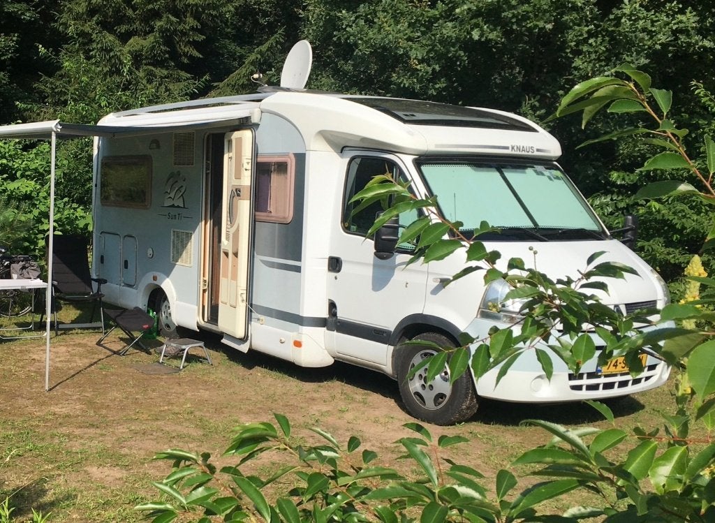 Mooie Knaus Sun Ti 650 MF uit 2006 – lage kilometerstand!, Ringverwarming, 6 tot 7 meter, Tot en met 3, Particulier