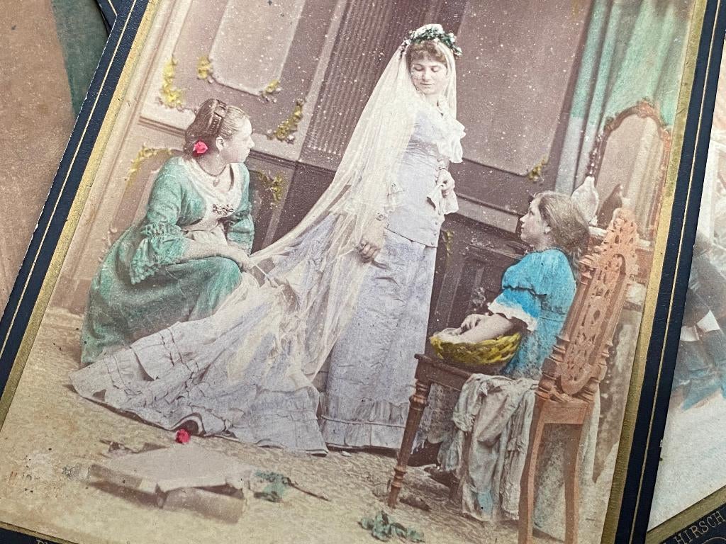 9 foto's van Adelbert Chamisso Frauen-Liebe uit ca. 1880, Foto, Ophalen of Verzenden, Zo goed als nieuw, Voor 1940