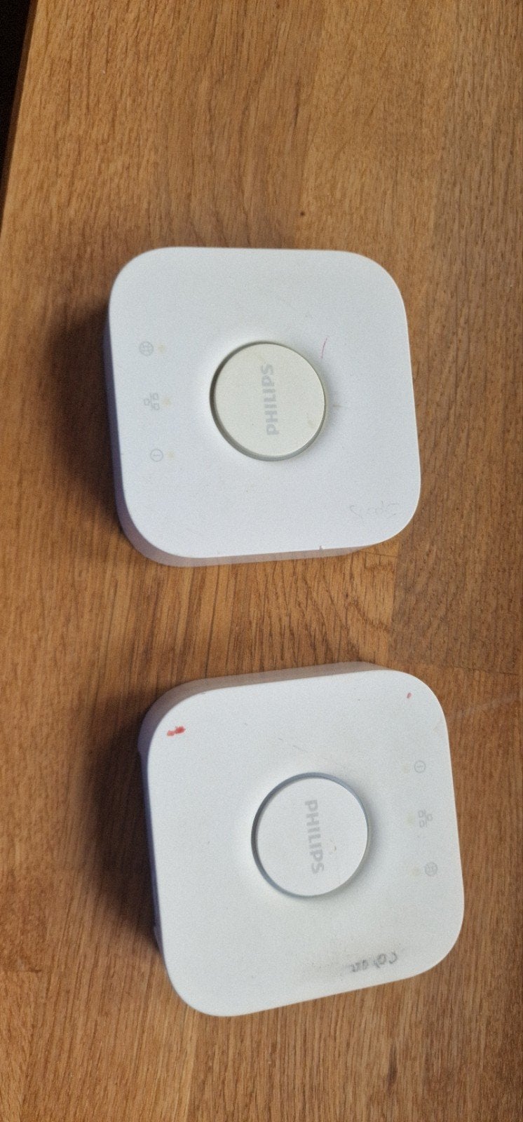 Philips Hue Bridge V2 met adapter 2 stuks, Gebruikt, Philips Hue, Ophalen of Verzenden, Bedienbaar via app